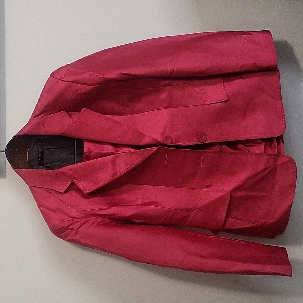 Phrusha suit